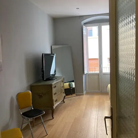 House Апартаменти